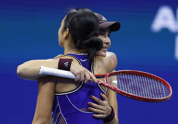 Iva Jovic hugs Alexandra Eala of the Philippines at net after defeating Eala in 3 sets in Arthur Ashe Stadium in the 3rd round at the 2026 US Open Tennis Championship at the USTA Billie Jean King National Tennis Center in New York City on Saturday, September 5, 2026.  NYP20260905135 JOHNxANGELILLO