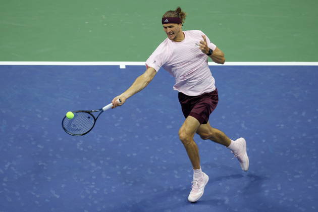 US Open tennis tournament - Day 7 Alexander Zverev of Germany in action against Alejandro Tabilo of Chile during the Men™s Singles third round of the US Open Tennis Championships in Flushing Meadows, New York, USA, 05 September 2026. FLUSHING MEADOWS NEW YORK United States  Copyright: xBRIANxHIRSCHFELDx