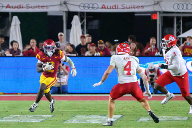 September 4, 2026, Los Angeles, California, USA: 22 Shahn Alston, RB of the USC Trojans during a regular-season college football game against the Fresno State Bulldogs on Friday, September 4, 2026, at the Los Angeles Memorial Coliseum in Los Angeles, California. USC defeats Fresno State, 39-0. MARK HAMMOND BNS PI Los Angeles USA - ZUMAp124 20260904_zaa_p124_126 Copyright: xJavierxRojasx