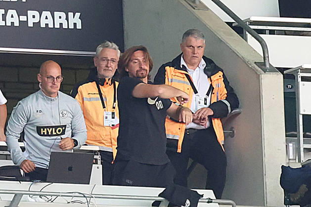 05.09.2026, xrekx, Fussball 1.Bundesliga, Borussia Moenchengladbach - SV Elversberg v.l. Treffer zum 3:3 Vincent Wagner Trainer (SV 07 Elversberg) gibt Anweisungen, gestikuliert, mit den Armen gestikulieren gives instructions, gesticulate (DFL DFB REGULATIONS PROHIBIT ANY USE OF PHOTOGRAPHS as IMAGE SEQUENCES and or QUASI-VIDEO) Moenchengladbach