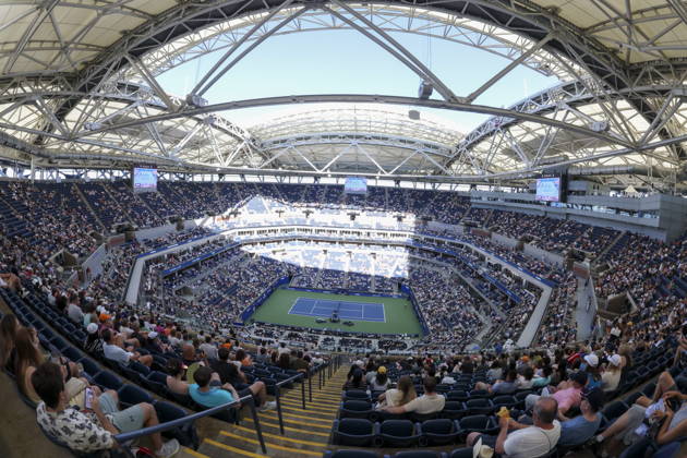 US Open tennis tournament - Day 9 Spectators watch Francisco Cerundolo of Argentina in action against Alexander Blockx of Belgium during the Men™s Singles round 4 of the US Open Tennis Championships in the Arthur Ashe Stadium at the USTA Billie Jean King National Tennis Center in Flushing Meadows, New York, USA, 07 September 2026. The 2026 US Open tournament runs from 23 August through 13 September. FLUSHING MEADOWS NEW YORK United States  Copyright: xSARAHxYENESELx