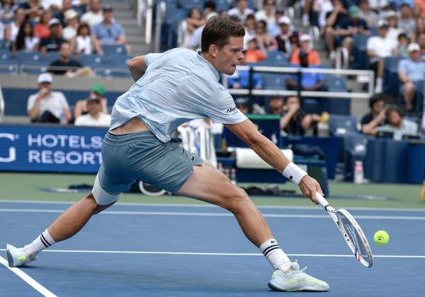 US Open tennis tournament - Day 9 Alexander Blockx of Belgium in action against Francisco Cerundolo of Argentina during the Men s Singles round 4 of the US Open Tennis Championships at the USTA Billie Jean King National Tennis Center in Flushing Meadows, New York, USA, 07 September 2026. The 2026 US Open tournament runs from 23 August through 13 September. FLUSHING MEADOWS NEW YORK United States  Copyright: xCRISTOBALxHERRERA-ULASHKEVICHx