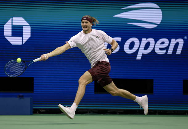 US Open tennis tournament - Day 9 Alexander Zverev of Germany in action against Luciano Darderi of Italy during their men s singles fourth round match at the US Open Tennis Championships at the USTA Billie Jean King National Tennis Center in Flushing Meadows, New York, USA, 07 September 2026. The 2026 US Open tournament runs from 23 August through 13 September. FLUSHING MEADOWS NEW YORK United States  Copyright: xCRISTOBALxHERRERA-ULASHKEVICHx