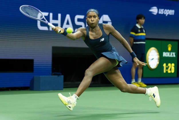 2026 US Open - Day 9 NEW YORK, NEW YORK - SEPTEMBER 7: Coco Gauff of the United States returns a shot in her match against Iva Jovic of the United States during the 2026 US Open - Day 9 at USTA Billie Jean King National Tennis Center on September 7, 2026 in New York, New York. New York USTA Billie Jean King National Tennis Center New York United States Copyright: xSusanxMullane ISIxPhotosx 9754