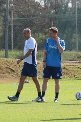 SSC Napoli Training Session Massimiliano Allegri, coach of Napoli, and Kevin De Bruyne of Napoli during a training session ahead of the UEFA Champions League 2026 27 at the Napoli training center in Castel Volturno, Italy, on September 8, 2026. Castel Volturno Napoli Italy  Copyright: xCiroxDexLucax originalFilename:deluca-sscnapol260908_np0JW