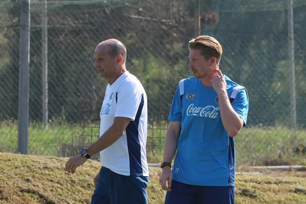 SSC Napoli Training Session Massimiliano Allegri, coach of Napoli, and Kevin De Bruyne of Napoli during a training session ahead of the UEFA Champions League 2026 27 at the Napoli training center in Castel Volturno, Italy, on September 8, 2026. Castel Volturno Napoli Italy  Copyright: xCiroxDexLucax originalFilename:deluca-sscnapol260908_npUTj