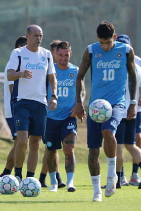 Napoli™s head coach Massimiliano Allegri During training at the SSC Napoli sports center, Champions League Napoli - Arsenal Castel Volturno (CE) on September 08 , 2026  Copyright: xAlessandroxGarofalo LaPressex