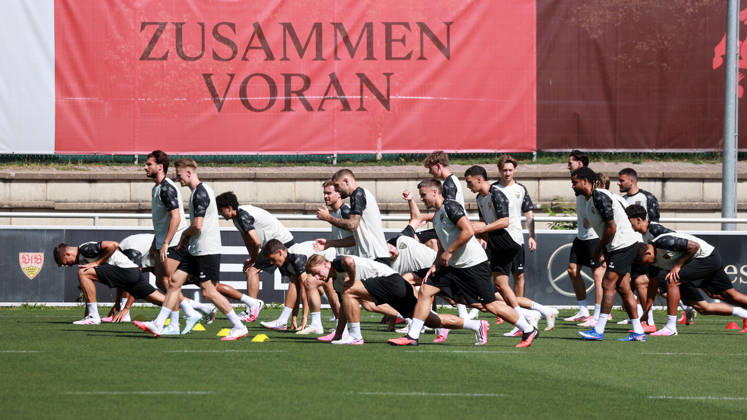 08.09.26 VfB Stuttgart Training Deutschland, Stuttgart, 08.09.2026, Fussball, Bundesliga, Saison 2026 2027, VfB Stuttgart Training: Fabian Bredlow.