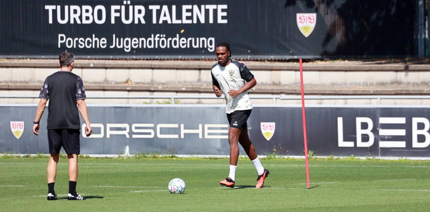08.09.26 VfB Stuttgart Training Deutschland, Stuttgart, 08.09.2026, Fussball, Bundesliga, Saison 2026 2027, VfB Stuttgart Training: Dan-Axel Zagadou.