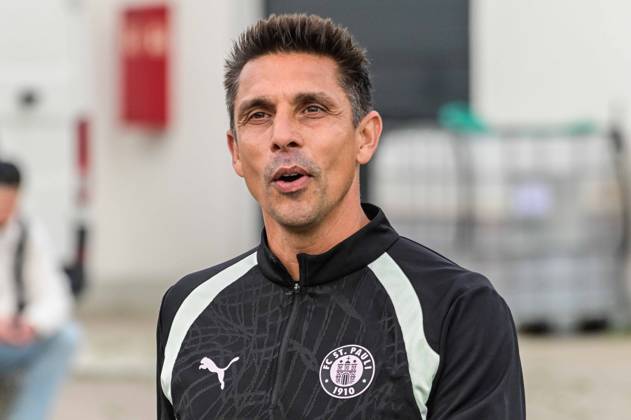 Trainer Marcel Rapp ( Pauli ) Deutschland , Hamburg , Trainingsgelände an der Kollaustrasse , Fussball , 2. Bundesliga , FC St Pauli