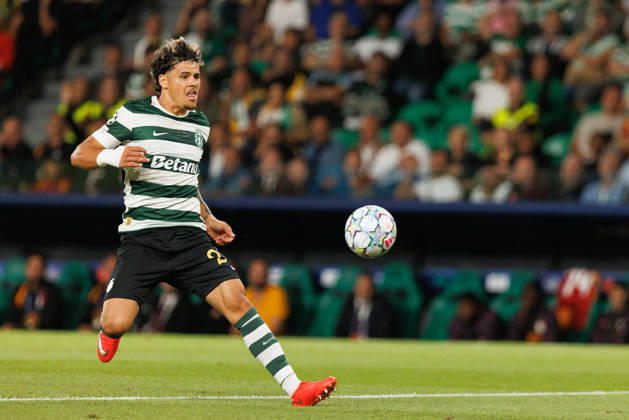 Maxi Araujo seen during UEFA champions League game between teams of Sporting CP and Galatasaray SK in Estadio Jose Alvalade (Luis Loureiro Ball Raw Images PT) Lisboa Estadio Jose Alvalade Portugal Copyright: xLuisxLoureirox luisloureirosportingGala-6622
