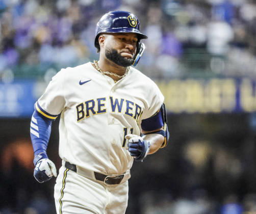 Milwaukee Brewers left fielder Jackson Chourio runs the bases after hitting a home run in the second inning of the MLB, Baseball Herren, USA game between the Chicago Cubs and the Milwaukee Brewers at American Family Field in Milwaukee, Wisconsin on Wednesday, September 9, 2026.  MIL20260909812 TANNENxMAURY
