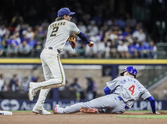 Milwaukee Brewers second baseman Brice Turang forces out Chicago Cubs center fielder Pete Crow-Armstrong and turns a double play on Chicago Cubs right fielder Seiya Suzuki in the sixth inning of the MLB, Baseball Herren, USA game between the Chicago Cubs and the Milwaukee Brewers at American Family Field in Milwaukee, Wisconsin on Wednesday, September 9, 2026.  MIL20260909827 TANNENxMAURY