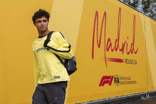 10 09 2026, Madrid, Madring, Formula 1: Gran Premio de Espana: F1 Tag Heuer Gran Premio de Espana 2026: 1 Lando NORRIS (McLaren Mastercard F1 Team) rrive at the paddock Madrid Madring Madrid Spain Copyright: xJustPictures.ch JarixPestelaccix jp-en-JaPe-JP6_JAr_F1_MadRing_10Sep2026_000007