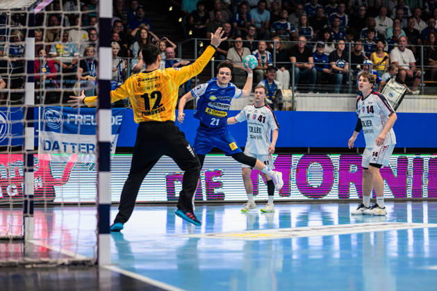 Martin Tomovski (SG BBM Bietigheim, 12), Moritz Ende (ThSV Eisenach, 21), Till Hermann (SG BBM Bietigheim, 41), Fynn Luca Nicolaus (SG BBM Bietigheim, 14) GER, ThSV Eisenach gegen SG BBM Bietigheim, 1. Opel Handballbundesliga, Handball, 4.Spieltag, Saison 2026 2027, 19.00 Uhr, 10.09.2026 GER, ThSV Eisenach gegen SG BBM Bietigheim, 1. Opel Handballbundesliga, Handball, 4.Spieltag, Saison 2026 2027, 19.00 Uhr, 10.09.2026 Eisenach Copyright: xMartinxHerbstx