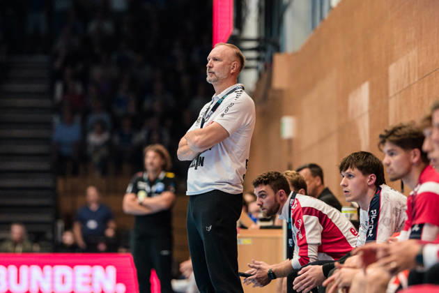 Hartmut Mayerhoffer (SG BBM Bietigheim, Trainer) GER, ThSV Eisenach gegen SG BBM Bietigheim, 1. Opel Handballbundesliga, Handball, 4.Spieltag, Saison 2026 2027, 19.00 Uhr, 10.09.2026 GER, ThSV Eisenach gegen SG BBM Bietigheim, 1. Opel Handballbundesliga, Handball, 4.Spieltag, Saison 2026 2027, 19.00 Uhr, 10.09.2026 Eisenach Copyright: xMartinxHerbstx