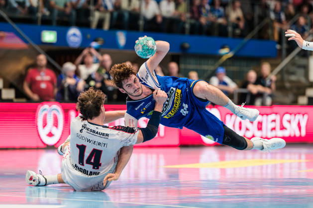 Stephan Seitz (ThSV Eisenach, 44), Fynn Luca Nicolaus (SG BBM Bietigheim, 14) GER, ThSV Eisenach gegen SG BBM Bietigheim, 1. Opel Handballbundesliga, Handball, 4.Spieltag, Saison 2026 2027, 19.00 Uhr, 10.09.2026 GER, ThSV Eisenach gegen SG BBM Bietigheim, 1. Opel Handballbundesliga, Handball, 4.Spieltag, Saison 2026 2027, 19.00 Uhr, 10.09.2026 Eisenach Copyright: xMartinxHerbstx