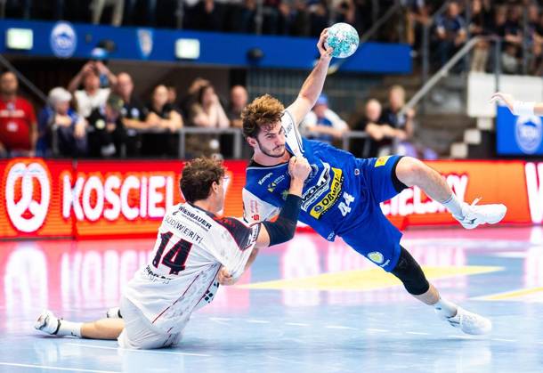 HANDBALL OPEL HBL 4. SPIELTAG THSV EISENACH - SG BBM BIETIGHEIM ** NUR FÜR REDAKTIONELLE ZWECKE ** EDITORIAL USE ONLY **<p>10 09 2026-Eisenach: Handball Opel Handball 1. Bundesliga Saison 2026 - 2027 Werner Assmann Halle 4. Spieltag ThSV Eisenach - SG BBM Bietigheim im Foto: Stephan Seitz 44 (ThSV Eisenach) im Zweikampf mit Fynn Nicolaus 14 (SG BBM Bietigheim)( Deutschland Thueringen Eisenach Copyright: SaschaxFromm