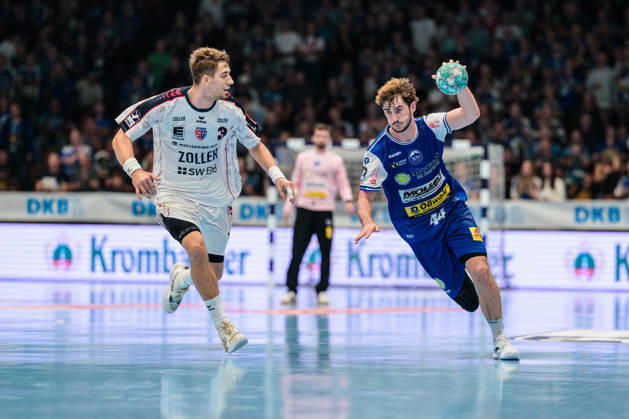 Stephan Seitz (ThSV Eisenach, 44), Nikola Vlahovic (SG BBM Bietigheim, 03) GER, ThSV Eisenach gegen SG BBM Bietigheim, 1. Opel Handballbundesliga, Handball, 4.Spieltag, Saison 2026 2027, 19.00 Uhr, 10.09.2026 GER, ThSV Eisenach gegen SG BBM Bietigheim, 1. Opel Handballbundesliga, Handball, 4.Spieltag, Saison 2026 2027, 19.00 Uhr, 10.09.2026 Eisenach Copyright: xMartinxHerbstx