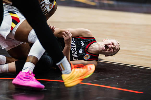 FIBA Women™s Basketball World Cup 2026: Belgien vs. Deutschland, 10.09.2026 Emma Eichmeyer (Deutschland, 9) schreit vor Schmerzen; Basketball, FIBA Women™s Basketball World Cup 2026, Final Phase, Viertelfinale: Belgien vs. Deutschland am 10.09.2026 in der Uber Arena, Berlin Copyright: xBEAUTIFULxSPORTS Tonhäuserx