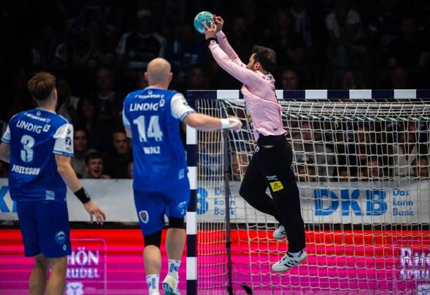 HANDBALL OPEL HBL 4. SPIELTAG THSV EISENACH - SG BBM BIETIGHEIM ** NUR FÜR REDAKTIONELLE ZWECKE ** EDITORIAL USE ONLY **<p>10 09 2026-Eisenach: Handball Opel Handball 1. Bundesliga Saison 2026 - 2027 Werner Assmann Halle 4. Spieltag ThSV Eisenach - SG BBM Bietigheim im Foto: Torhüter Matija Spikic 1 (ThSV Eisenach) fängt einen Weitwurf ( Deutschland Thueringen Eisenach Copyright: SaschaxFromm