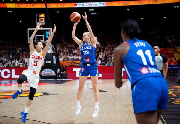 China V France: Quarter-Finals - FIBA Women s Basketball World Cup Germany 2026 Marine Johannes plays during the FIBA Women s Basketball World Cup 2026 quarter-finals match between China and France in Berlin, Germany, on September 10, 2026. Berlin Germany  Copyright: xMarcinxGolbax originalFilename:golba-chinavfr260910_npMMQ.jpg