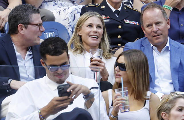 Actress Julie Bowen watches the Men s semifinal in Arthur Ashe Stadium at the 2026 US Open Tennis Championship at the USTA Billie Jean King National Tennis Center in New York City on Friday, September 11, 2026.  NYP20260911834 JOHNxANGELILLO
