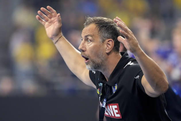 Maik Machulla (Trainer, Cheftrainer, RNL) wirkt überrascht, gibt Anweisungen, gestikuliert, mit den Armen gestikulieren, Einzelbild, Einzelfoto, Aktion, Action, 11.09.2026, Mannheim (Deutschland), Handball, Bundesliga, Rhein-Neckar Löwen - HBW Balingen-Weilstetten