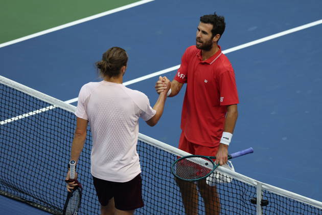 US Open tennis tournament - Day 13 Alexander Zverev (L) of Germany and Karen Khachanov (R) of Russia meet at the net after their Men s Singles semi-final at the US Open Tennis Championships at the USTA Billie Jean King National Tennis Center in Flushing Meadows, New York, USA, 11 September 2026. The 2026 US Open tournament runs from 23 August to 13 September. FLUSHING MEADOWS NEW YORK United States Copyright: xBRIANxHIRSCHFELDx