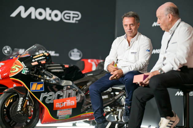 IPA88431934 - MotoGP rider Loris Capirossi joins the MotoGP Legends alongside Carmelo Carlo Ezpeleta, CEO of the MotoGP Group, during the MotoGP Legends Induction Ceremony: Loris Capirossi, MotoGP World Championship, WM, Weltmeisterschaft in the Republic of San Marino, Italy, September 12, 2026  Copyright: xAlessioxMarini IPAxSportx xx IPA88431934