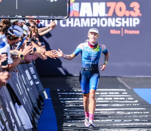 RECORD DATE NOT STATED 2026 IRONMAN 70.3 Weltmeisterschaft Nizza - Caroline Pohle Athleten beim Wettkampf der VinFast IRONMAN 70.3 Weltmeisterschaft 2026 in Nizza, Frankreich. Nizza Promenade des Anglais Alpes-Maritimes Provence-Alpes-Côte d Azur France