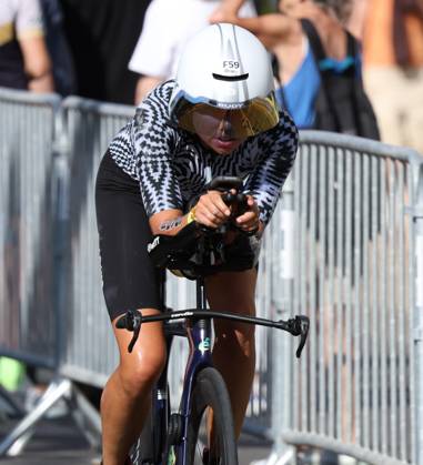 RECORD DATE NOT STATED 2026 IRONMAN 70.3 Weltmeisterschaft Nizza - Anna Büttner Athleten beim Wettkampf der VinFast IRONMAN 70.3 Weltmeisterschaft 2026 in Nizza, Frankreich. Nizza Promenade des Anglais Alpes-Maritimes Provence-Alpes-Côte d Azur France