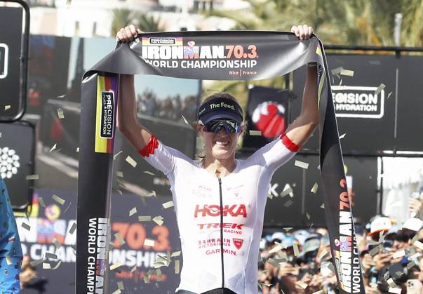 Ironman 70.3 femmes PHOTOPQR NICE MATIN Dylan Meiffret ; Nice ; 12 09 2026 ; Premier jour féminin de l Ironman 70.3 a Nice ICI : l americaine Taylor Knibb remporte la course - Nice, France, September 12, 2026. The first day of the 2026 IRONMAN 70.3 World Championship, WM, Weltmeisterschaft in Nice, dedicated to the women’s race. Professional women started at 7 a.m. from Plage des Ponchettes, followed by age-group competitors. The triathlon consists of a 1.9 km swim, a 90 km bike course through the Alpes-Maritimes and a 21.1 km run along the Promenade des Anglais. Nice France  Copyright: xPHOTOPQR NICExMATIN MAXPPPxDylanxMeiffretx 20260912NIM8639 20260912NIM8639