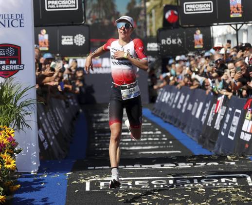 Ironman 70.3 femmes PHOTOPQR NICE MATIN Dylan Meiffret ; Nice ; 12 09 2026 ; Premier jour féminin de l Ironman 70.3 a Nice ICI : La suisse Julie Derron arrive 2e - Nice, France, September 12, 2026. The first day of the 2026 IRONMAN 70.3 World Championship, WM, Weltmeisterschaft in Nice, dedicated to the women’s race. Professional women started at 7 a.m. from Plage des Ponchettes, followed by age-group competitors. The triathlon consists of a 1.9 km swim, a 90 km bike course through the Alpes-Maritimes and a 21.1 km run along the Promenade des Anglais. Nice France  Copyright: xPHOTOPQR NICExMATIN MAXPPPxDylanxMeiffretx 20260912NIM8671 20260912NIM8671