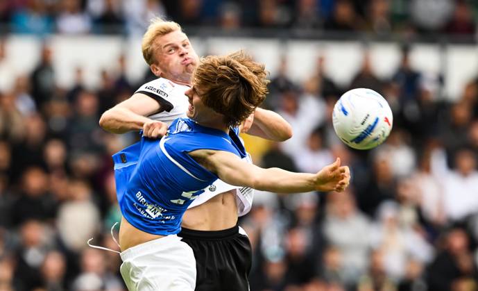 Sondre Langas of Derby County and August Priske of Birmingham City Derby County v Birmingham City, EFL Sky Bet Championship, Football, Pride Park Stadium, UK - 12 Sep 2026Derby Pride Park Stadium United Kingdom EDITORIAL USE ONLY No use with unauthorised audio, video, data, fixture lists, club league logos or live services. Online in-match use limited to 120 images, no video emulation. No use in betting, games or single club league player publications. Copyright: xGreigxCowie Shutterstockx 17147611br