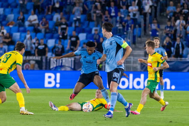 Rahim Ibrahim of SK Slovan Bratislava Nike Liga 8. Round game between teams SK Slovan Bratislava and MSK Zilina (Dominika Kortvelyesiova Ball Raw Images) Bratislava Tehelne pole stadium Slovakia Copyright: xDominikaxKortvelyesiovax DKOR5373