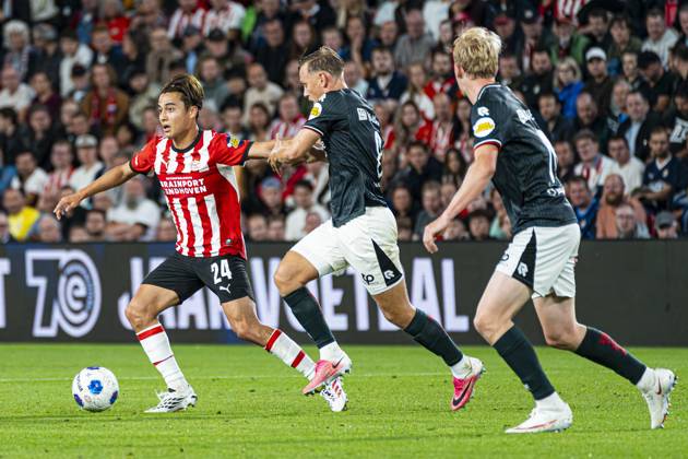 EINDHOVEN - Kodai Sano of PSV Eindhoven battles for possession with Julian Baas of Sparta Rotterdam during the Eredivisie match between PSV Eindhoven and Sparta Rotterdam at the Philips Stadium on September 13, 2026, in Eindhoven, the Netherlands. KEVIN SENDERS ANP Eredivisie 2026 27 xVIxANPxSportx xMarcelxterxBalsxIVx 568516967 originalFilename: 568516967