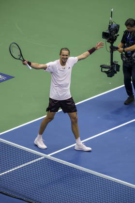 US Open tennis tournament - Day 15 Alexander Zverev of Germany celebrates after winning against Ben Shelton of the US during the Men s Singles Final of the US Open Tennis Championships in Flushing Meadows, New York, USA, 13 September 2026. FLUSHING MEADOWS NEW YORK United States Copyright: xBRIANxHIRSCHFELDx