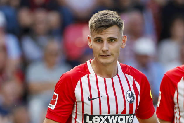 Yannik Engelhardt (SC Freiburg, 16) , Deutschland, Fussball, 1. Bundesliga, 3.Spieltag, 2026 2027, SC Freiburg vs. Borussia Mönchengladbach, 12.09.2026, Freiburg im Breisgau Europa-Park Stadion Deutschland Copyright: xGrantxHubbsx
