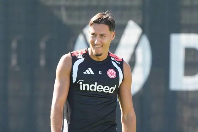 Younes Ebnoutalib (Eintracht Frankfurt) - 15.09.2026 Bundesliga, Saison 26 27: Eintracht Frankfurt Training