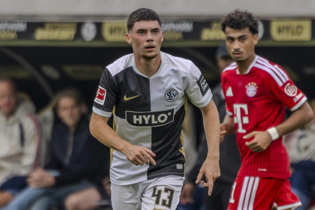 Elversberg, Deutschland 13. September 2026: 1. BL - 2026 2027 - Sp. 3 - SV Elversberg gegen FC Bayern München Im Bild: Felix Keidel (SV) DFB DFL regulations prohibit any use of photographs as image sequences and or quasi-video URSAPHARM-Arena an der Kaiserlinde Saarland Copyright: xFotostandx xSchäferx