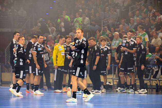 16.09.2026, GER Deutschland, Handball, EHF Champions League, 16.09.2026, Saison 2026 2027, Berlin, Fuechse Berlin vs Veszprem HC Fuechse-Spielerkreis, Mathias Gidsel ( Fuechse Berlin 19 ) nordphoto GmbH Engler Berlin Max-Schmeling-Halle Berlin Deutschland Copyright: xNordphotox xEnglerx