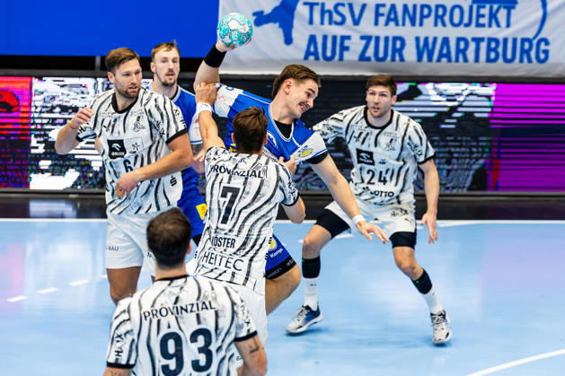 18.09.2026, GER, Handball, Maenner, Saison 26 27, Opel 1.Bl, 5.Spieltag, ThSV Eisenach - THW Kiel Felix Aellen (ThSV Eisenach,22), Julian Koester 99817 Eisenach Werner-Assmann-Halle Am Sportp Thueringen Deutschland