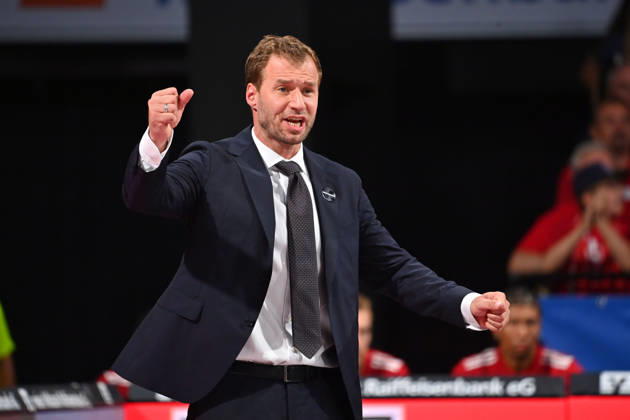 Trainer Anton GAVEL (FCB), Gestik,gibt Anweisungen, Einzelbild,angeschnittenes Einzelmotiv,Halbfigur,halbe Figur. Basketball BBL,Saison 2026 2027 FC Bayern Muenchen-Bamberg Baskets am 20.09.2026, BMW Park