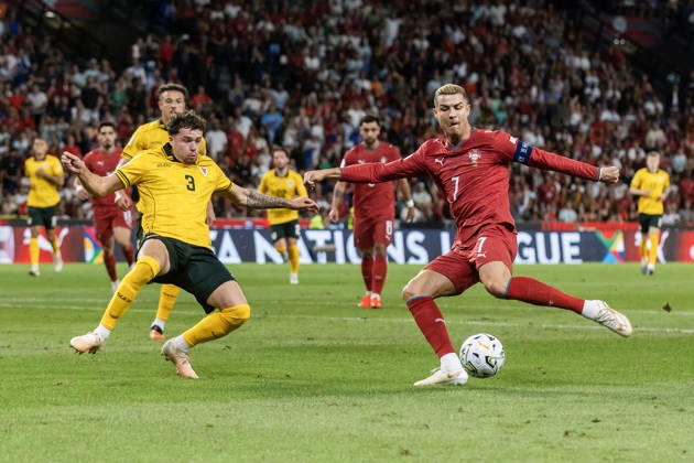 September 24, 2026, Lisbon, Portugal: Neco Williams (L) of Wales and Cristiano Ronaldo (R) of Portugal seen in action during the UEFA Nations League match between Portugal and Wales at estadio de Alvalade stadium. Final score: Portugal 1-0 Wales Portugal Vs Wales In Lisbon, Portugal - 24 Sep 2026  - ZUMAs197 20260924_aaa_s197_256 Copyright: xHugoxAmaralx