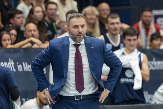 Vladimir Jovanovic (MBC, Head Coach), Syntainics MBC vs. Science City Jena, BBL, Basketball Männer, 1. Bundesliga, 2. Spieltag, Saison 2026 27, 25.09.2026. Weißenfels Stadthalle Sachsen-Anhalt Deutschland