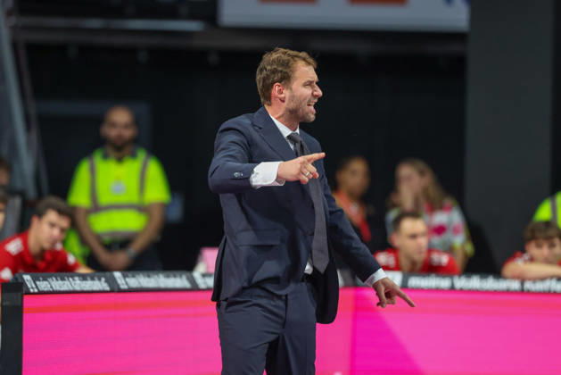 Anton Gavel (FC Bayern Basketball, Chef-Trainer) gestikuliert, GER, FC Bayern Basketball vs. Alba Berlin, Basketball, easycredit Basketball Bundesliga, 23.Spieltag, Saison 2026 2027, 26.09.2026, GER, FC Bayern Basketball vs. Alba Berlin, Basketball, easycredit Basketball Bundesliga, 23.Spieltag, Saison 2026 2027, 26.09.2026 Muenchen Copyright: xEibner-Pressefoto JennixMaulx EP_JML