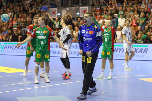 30.09.2026, xgox, Handball Opel HBL, SC Magdeburg - THW Kiel emspor, v.l. Dominik Kuzmanovic (Magdeburg, 1) Jubelt ueber gehaltenen Ball, abgewehrt, gehalten, Torhueter Magdeburg