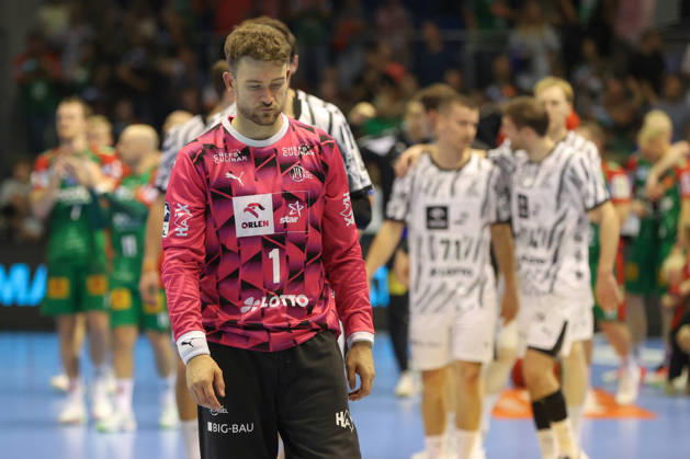 30.09.2026, xgox, Handball Opel HBL, SC Magdeburg - THW Kiel emspor, v.l. Gonzalo Perez de Vargas (Kiel, 1) enttaeuscht, schaut enttaeuscht, niedergeschlagen, disappointed Magdeburg
