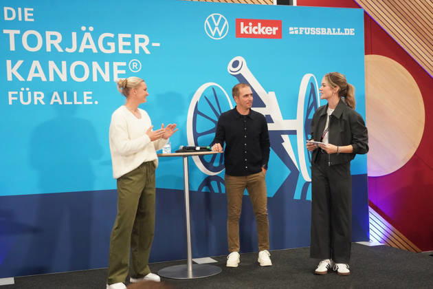 Preisverleihung der Torjägerkanone für Alle des Kicker und DFB mit Alexandra Popp und Philipp Lahm - München 01.10.2026: Deutschland vs. Serbien, UEFA Nations League, 3. Spieltag, Allianz Arena